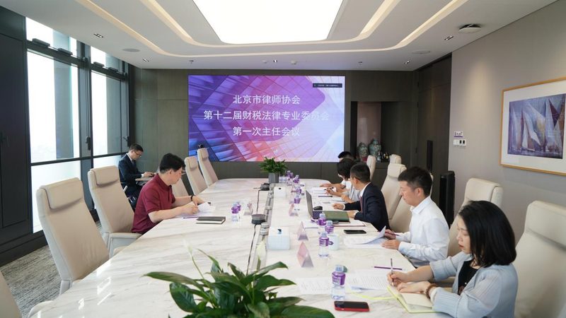 注册公司后银行开户需要法人到场吗